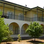Kivotos Villa Studios
