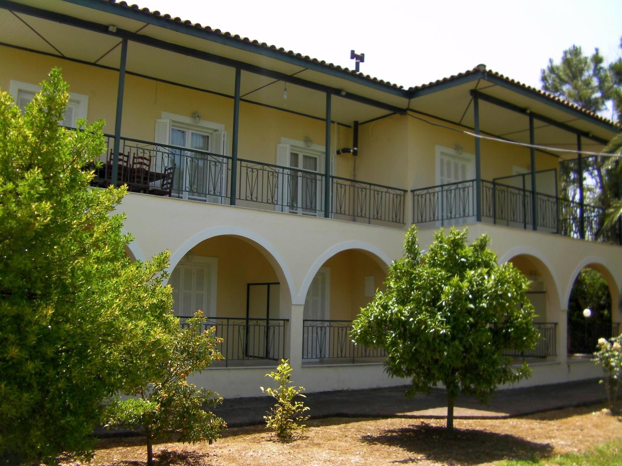 Kivotos Apartment